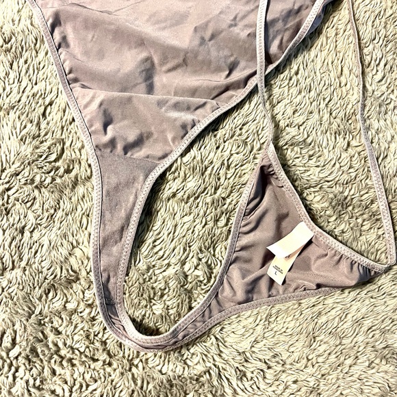 Victoria Secret Vintage Y2K bodysuit in lavender strapy back with built in thong - Picture 3 of 6
